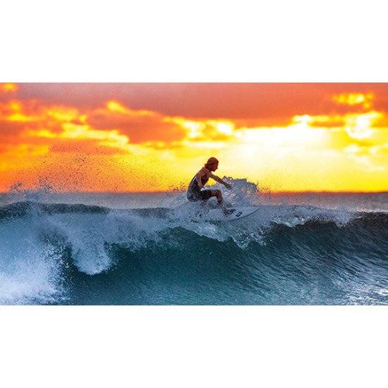 Fototapetai Bangletininkas buriuoja vandenyje