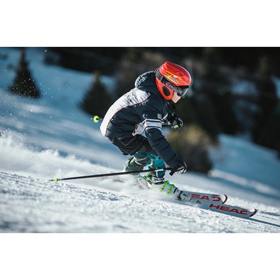 Fototapetai Slidininkas čiuožia nuo kalno