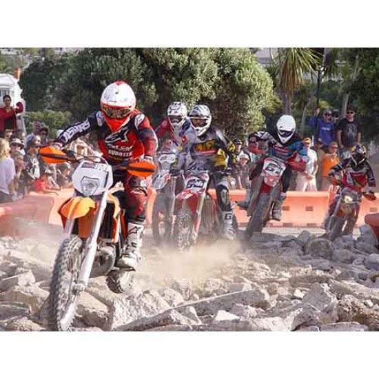 Fototapetas Motokroso lenktynės mieste