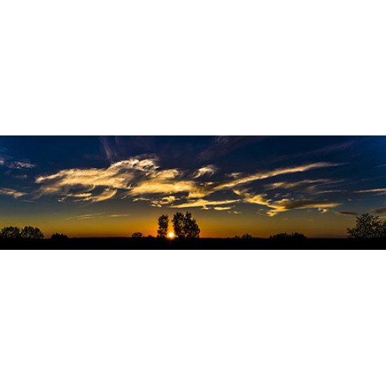 Fototapetas Saulėtekio sukurtas siluetų peizažas