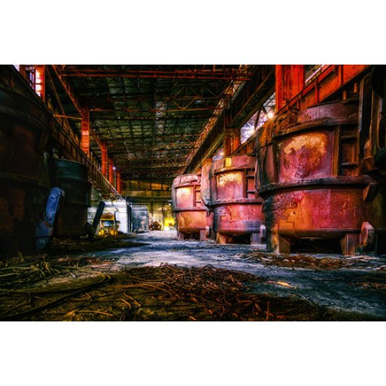 Fototapetai Apleistos gamyklos tyrinėjimas