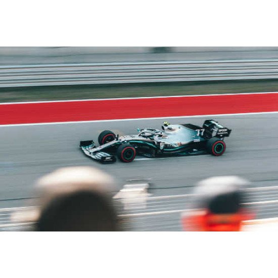 Fototapetai Formulė 1 lenktyninis automobilis 04