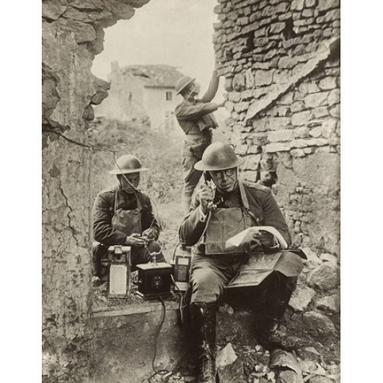 Fototapetai Senovinė karo komunikacijos dalinio nuotrauka